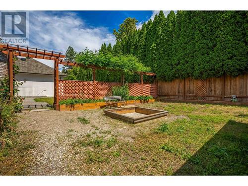 3761 Mcculloch Road, Kelowna, BC - Outdoor