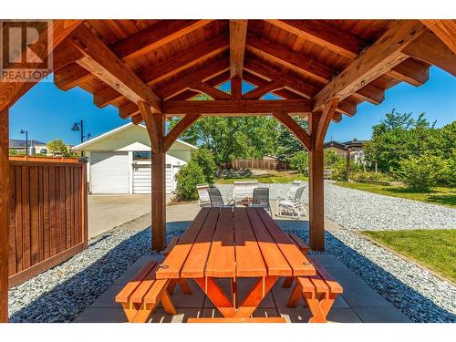 999 Skyline Road, West Kelowna, BC - Outdoor With Deck Patio Veranda