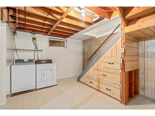 999 Skyline Road, West Kelowna, BC - Indoor Photo Showing Basement