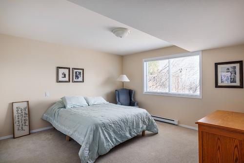 3685 Morningside Drive, West Kelowna, BC - Indoor Photo Showing Bedroom