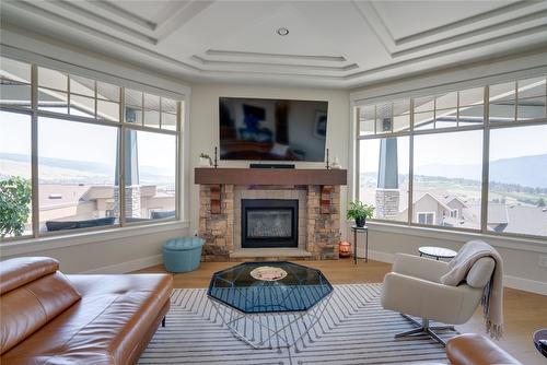 12541 Lake Vista Court, Lake Country, BC - Indoor Photo Showing Living Room With Fireplace