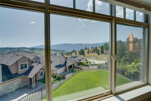 12541 Lake Vista Court, Lake Country, BC - Indoor Photo Showing Other Room