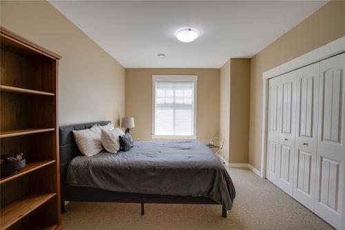 12541 Lake Vista Court, Lake Country, BC - Indoor Photo Showing Bedroom