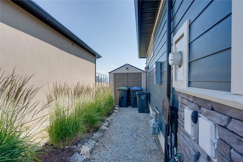 12541 Lake Vista Court, Lake Country, BC - Outdoor With Exterior