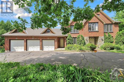 1 Hartford Place, Ottawa, ON - Outdoor With Facade