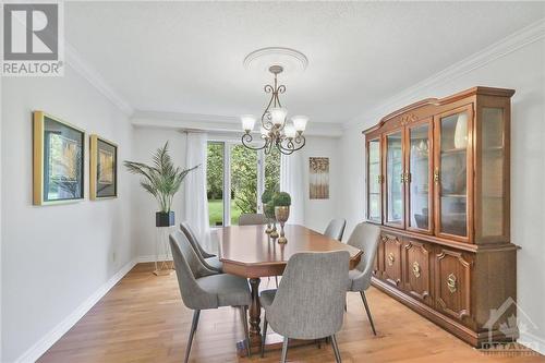 1 Hartford Place, Ottawa, ON - Indoor Photo Showing Dining Room