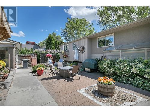 1400 Springfield Road, Kelowna, BC - Outdoor With Exterior