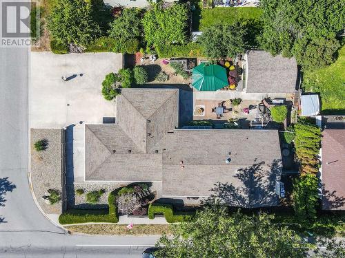 1400 Springfield Road, Kelowna, BC - Outdoor