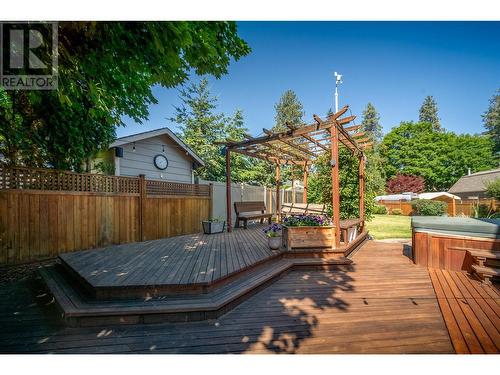 4330 Kirkby Court, Kelowna, BC - Outdoor