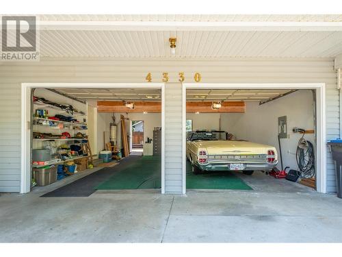 4330 Kirkby Court, Kelowna, BC - Indoor Photo Showing Garage