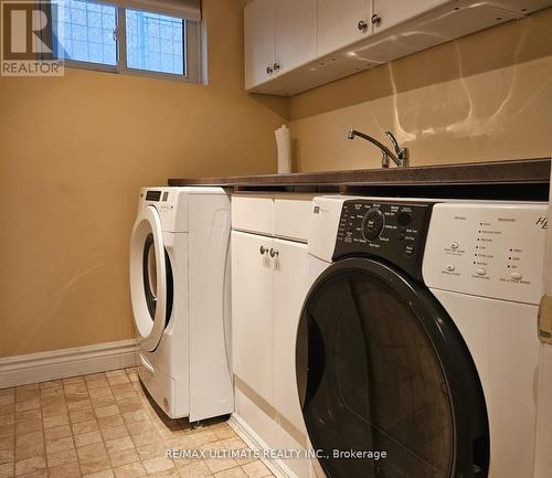 2358 Rebecca Street, Oakville, ON - Indoor Photo Showing Laundry Room