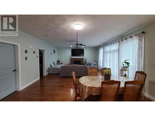 1092 Rockcliffe Road, Oliver, BC - Indoor Photo Showing Dining Room