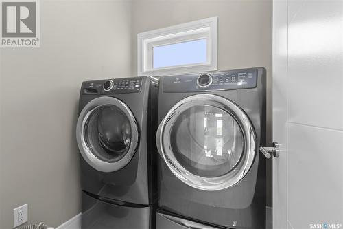 651 Bolstad Turn, Saskatoon, SK - Indoor Photo Showing Laundry Room