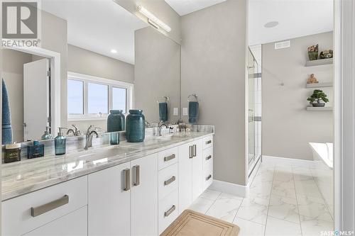 651 Bolstad Turn, Saskatoon, SK - Indoor Photo Showing Bathroom