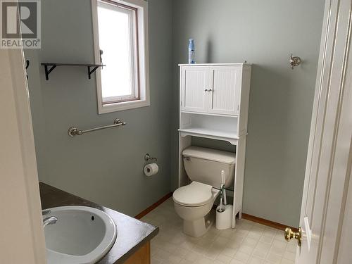 2996 Wayne Street, Prince George, BC - Indoor Photo Showing Bathroom