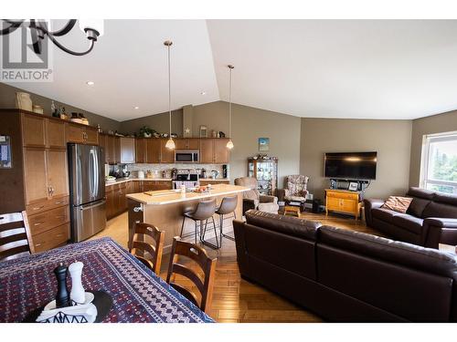 6 4022 Yeo Street, Terrace, BC - Indoor