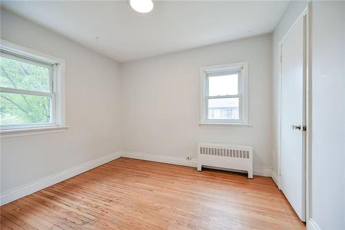 120 Cameron Avenue S, Hamilton, ON - Indoor Photo Showing Other Room