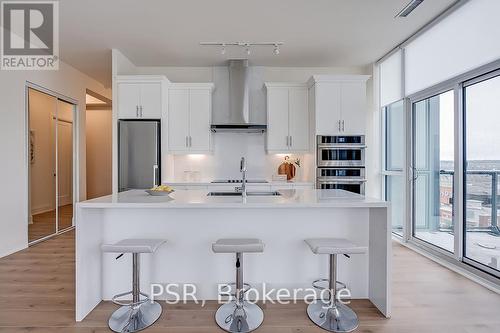 812 - 509 Dundas Street W, Oakville, ON - Indoor Photo Showing Kitchen With Stainless Steel Kitchen With Upgraded Kitchen