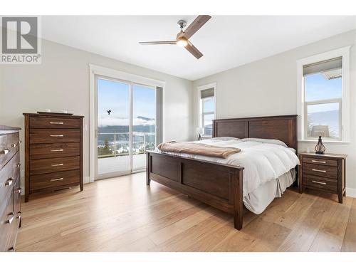 2550 Copperview Drive, Blind Bay, BC - Indoor Photo Showing Bedroom