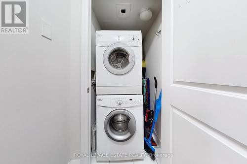 401 - 1070 Sheppard Avenue W, Toronto (York University Heights), ON - Indoor Photo Showing Laundry Room