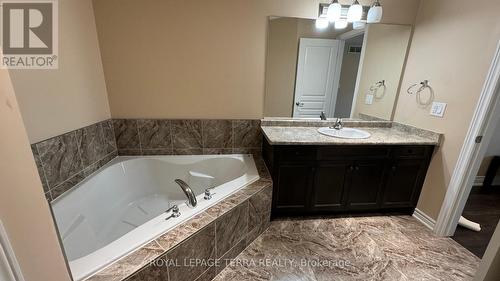 150 - 7607 Green Vista Gate, Niagara Falls, ON - Indoor Photo Showing Bathroom