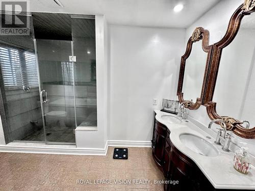 196 Meadowvale Road, Toronto, ON - Indoor Photo Showing Bathroom