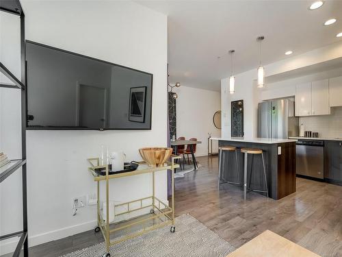 318-767 Tyee Rd, Victoria, BC - Indoor Photo Showing Kitchen With Stainless Steel Kitchen With Upgraded Kitchen