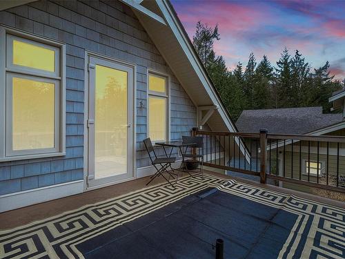 1955 Ashling Rd, Qualicum Beach, BC 