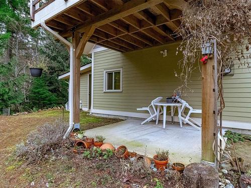 1955 Ashling Rd, Qualicum Beach, BC 