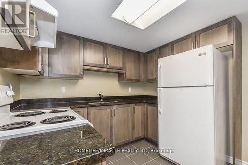 413 - 50 Bryan Court, Kitchener, ON - Indoor Photo Showing Kitchen