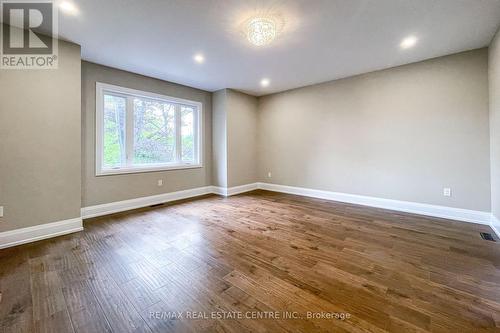 653 Mohawk Road, Hamilton (Ancaster), ON - Indoor Photo Showing Other Room