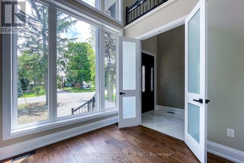 653 Mohawk Road, Hamilton, ON - Indoor Photo Showing Other Room