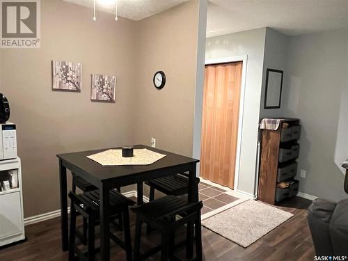 401 529 X Avenue S, Saskatoon, SK - Indoor Photo Showing Dining Room