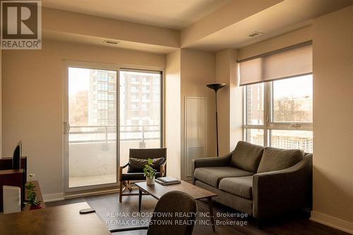 306 - 1 Neighbourhood Lane, Toronto (Stonegate-Queensway), ON - Indoor Photo Showing Living Room