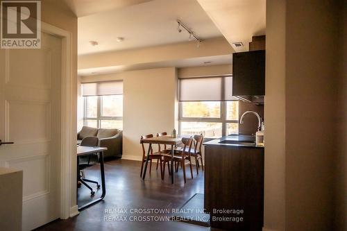 306 - 1 Neighbourhood Lane, Toronto (Stonegate-Queensway), ON - Indoor