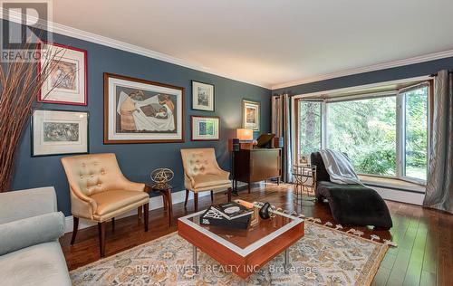 12 Axminster Road, Brampton (Snelgrove), ON - Indoor Photo Showing Living Room