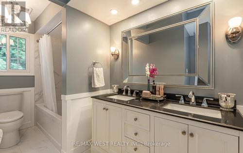 12 Axminster Road, Brampton (Snelgrove), ON - Indoor Photo Showing Bathroom