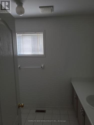 86 Jewel Crescent, Brampton (Sandringham-Wellington), ON - Indoor Photo Showing Bathroom