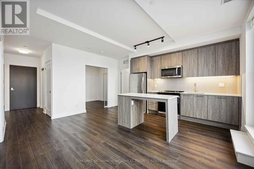 318 - 286 Main Street, Toronto (East End-Danforth), ON - Indoor Photo Showing Kitchen With Upgraded Kitchen