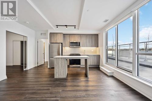 318 - 286 Main Street, Toronto (East End-Danforth), ON - Indoor Photo Showing Kitchen