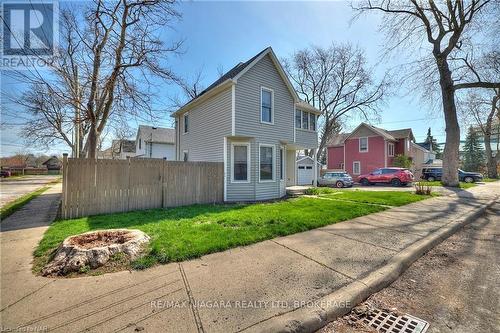 4226 Terrace Avenue, Niagara Falls, ON - Outdoor