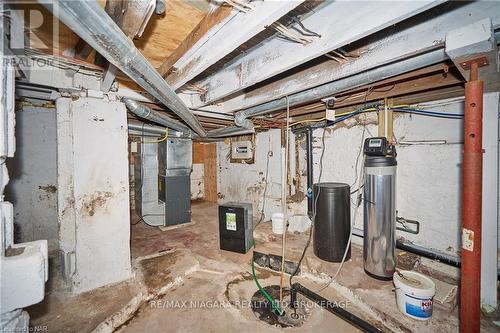 4226 Terrace Avenue, Niagara Falls, ON - Indoor Photo Showing Basement