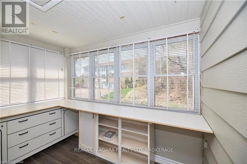 4226 Terrace Avenue, Niagara Falls, ON - Indoor Photo Showing Other Room