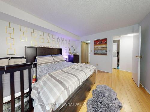 907-5785 Yonge St, Toronto, ON - Indoor Photo Showing Bedroom