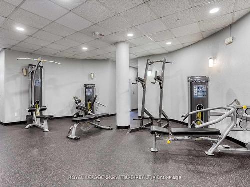 907-5785 Yonge St, Toronto, ON - Indoor Photo Showing Gym Room