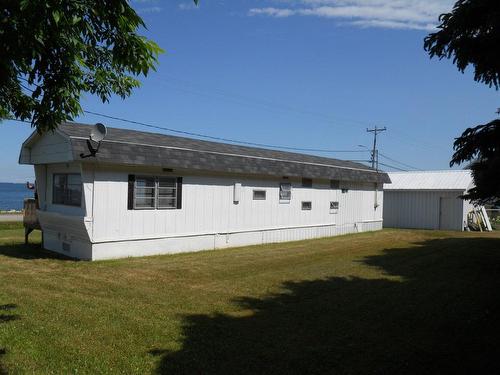 Back facade - 140 Rue De La Mer, Les Méchins, QC - Outdoor