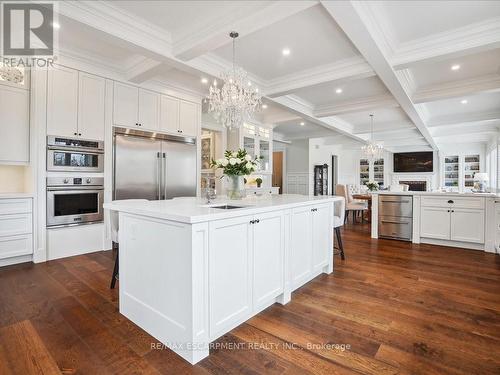 861 Kirkwall Road, Hamilton, ON - Indoor Photo Showing Kitchen With Upgraded Kitchen