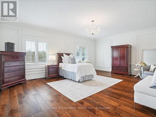 861 Kirkwall Road, Hamilton, ON - Indoor Photo Showing Bedroom