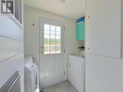 227-7575 Duncan Street, Powell River, BC - Indoor Photo Showing Laundry Room