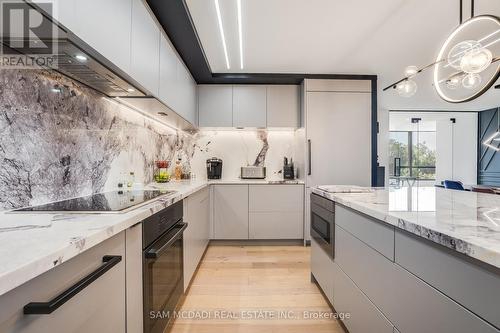 304 - 5444 Yonge Street, Toronto, ON - Indoor Photo Showing Kitchen With Upgraded Kitchen